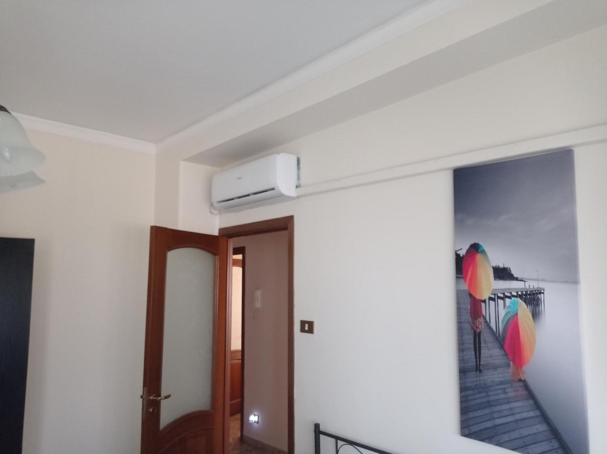 New Dawn Apartment, Appartamento Turistico, Casa Per Vacanza, Tre Camere Indipendenti Catânia Exterior foto